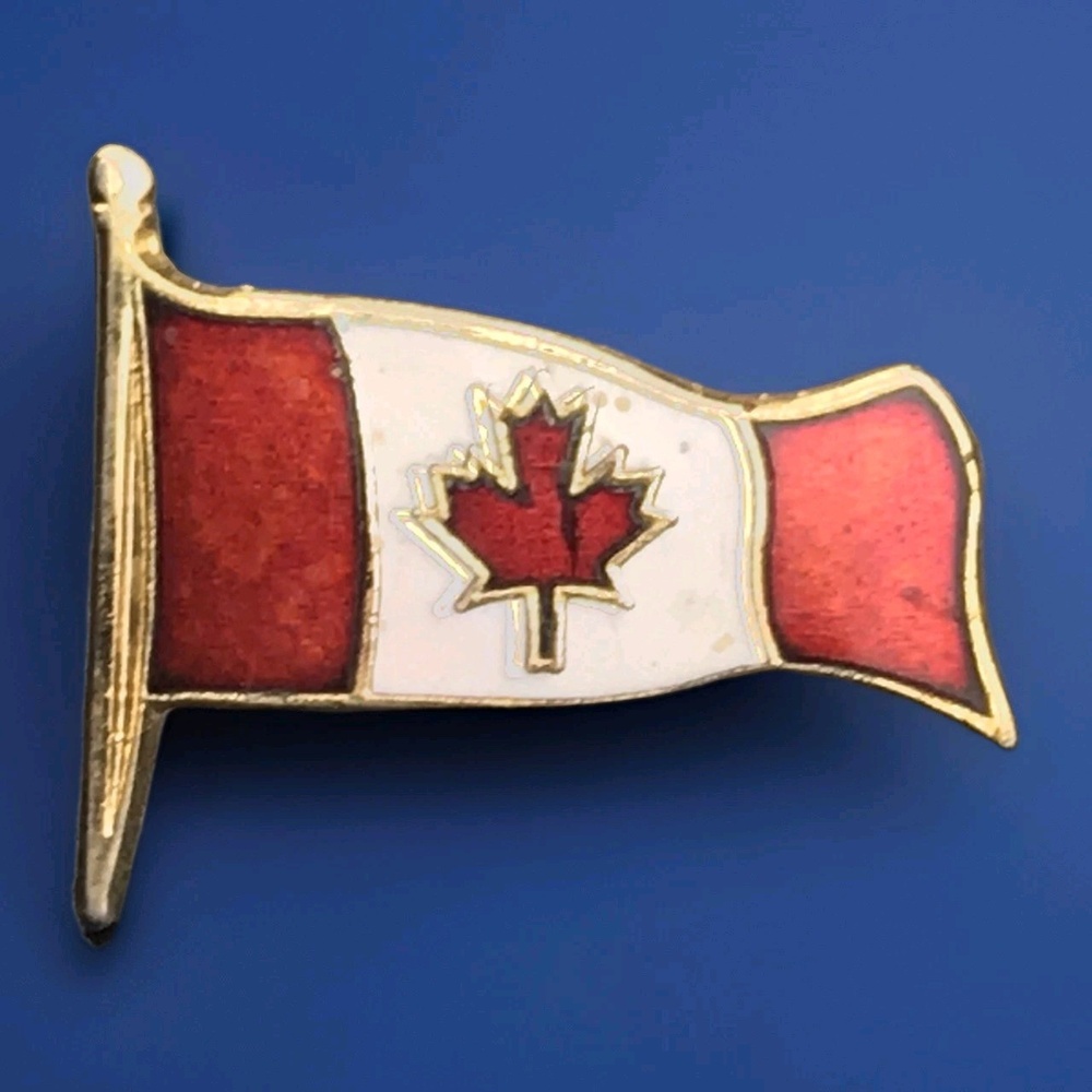 Canadian Flag Lapel Pin Red White Gold Enamel Patriotic Collectible Souvenir